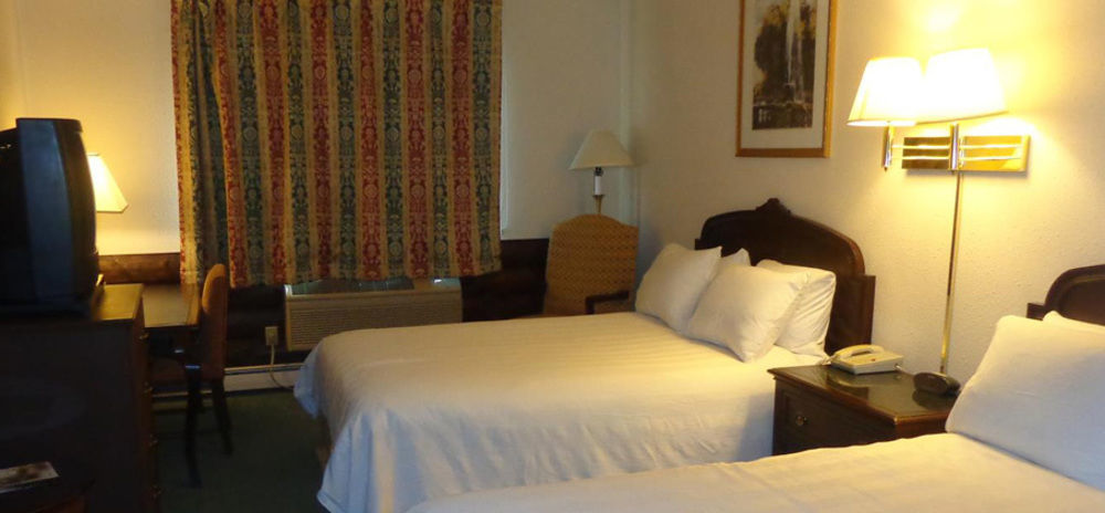 Super 8 By Wyndham Plover Stevens Point Area Extérieur photo